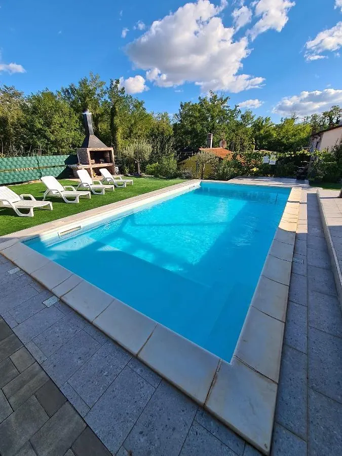 Villa Oliva Умаг 0*,